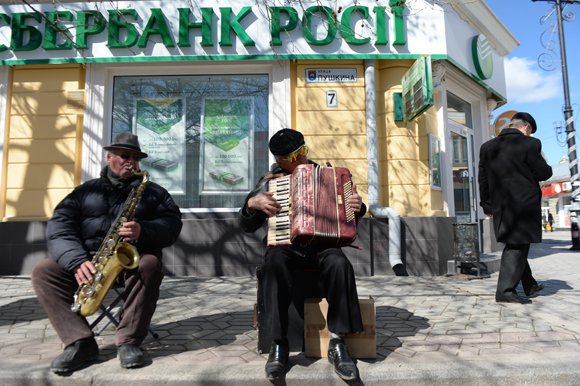 Крымские банки готовятся войти в рублевую зону