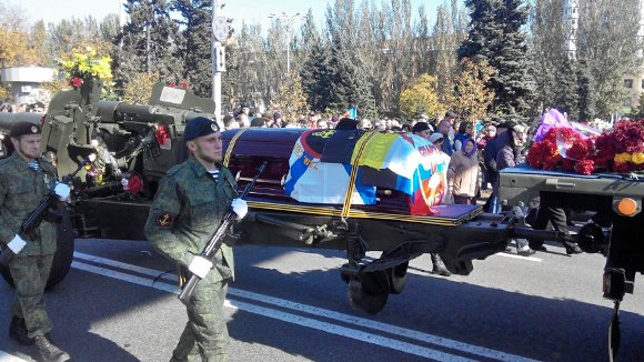 С Моторолой пришли проститься тысячи дончан