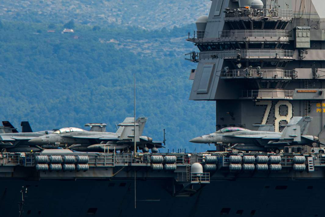 Американский авианосец USS Gerald R. Ford