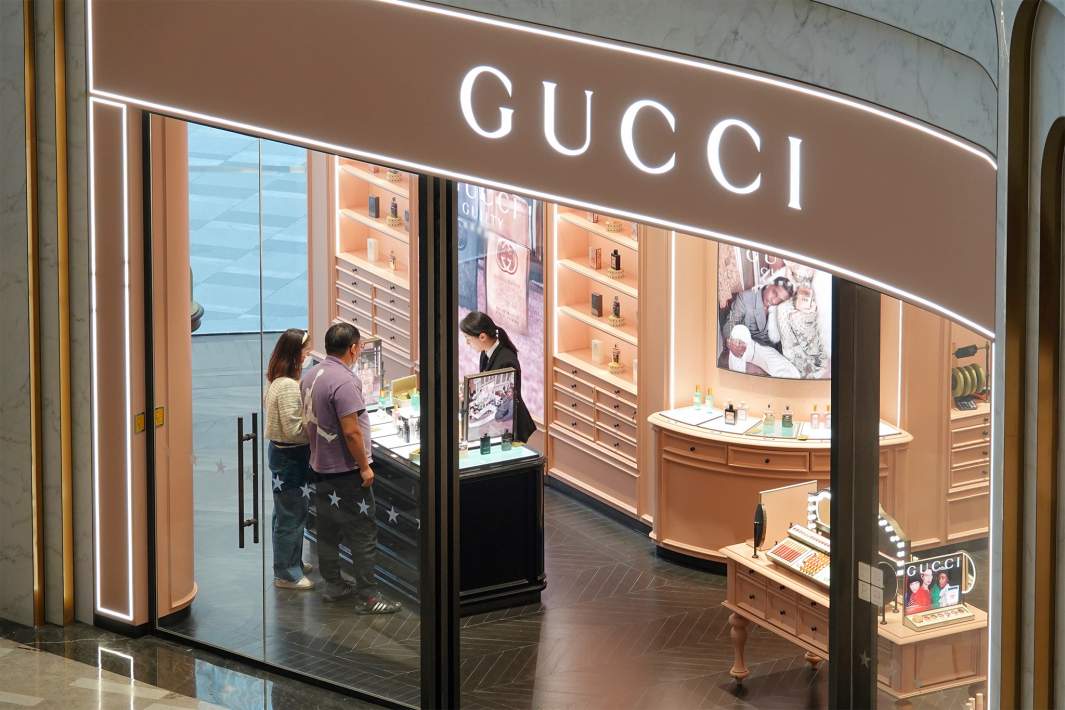 Магазин Gucci