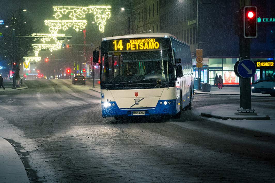 Автобус на маршруте