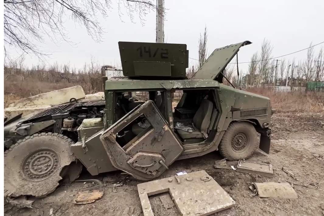 Поврежденная военная техника в Авдеевке