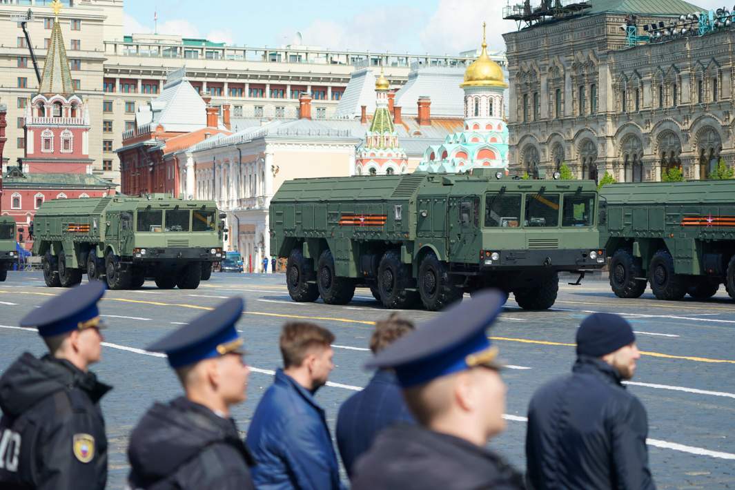 Оперативно-тактические ракетные комплексы «Искандер-М» на генеральной репетиции военного парада на Красной площади в честь 79-летия Победы в Великой Отечественной войне