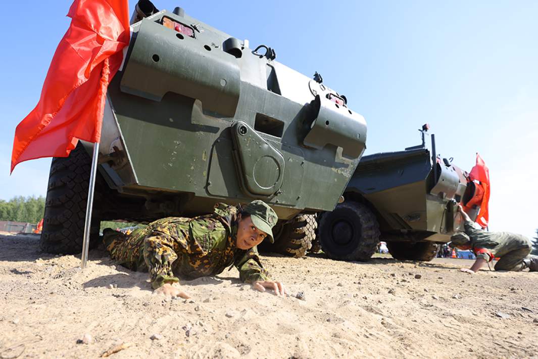 Участники этапа индивидуального мастерства конкурса «Военно-медицинская эстафета» в рамках Армейских международных игр-2022