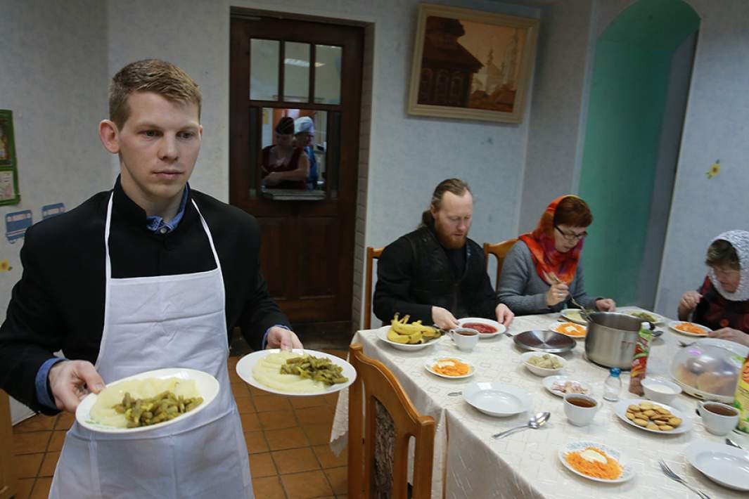 Обед в трапезной