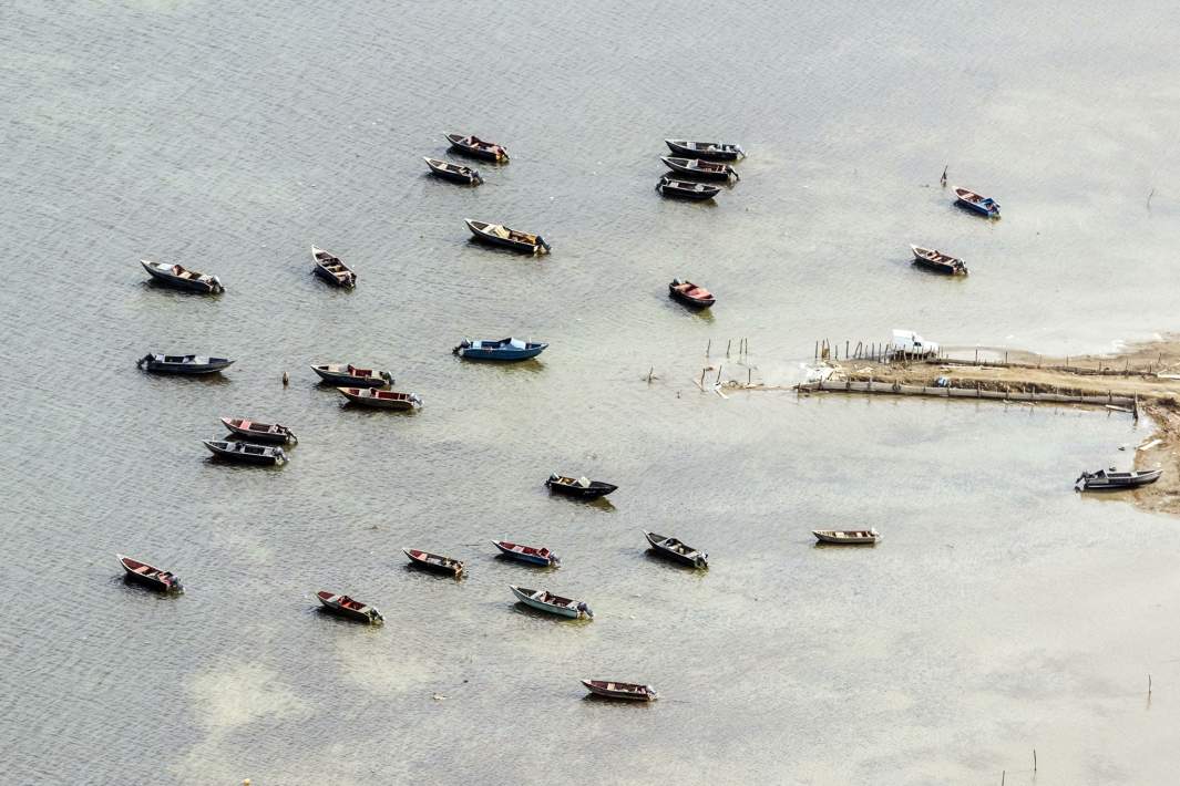 Лодки на Каспийском море